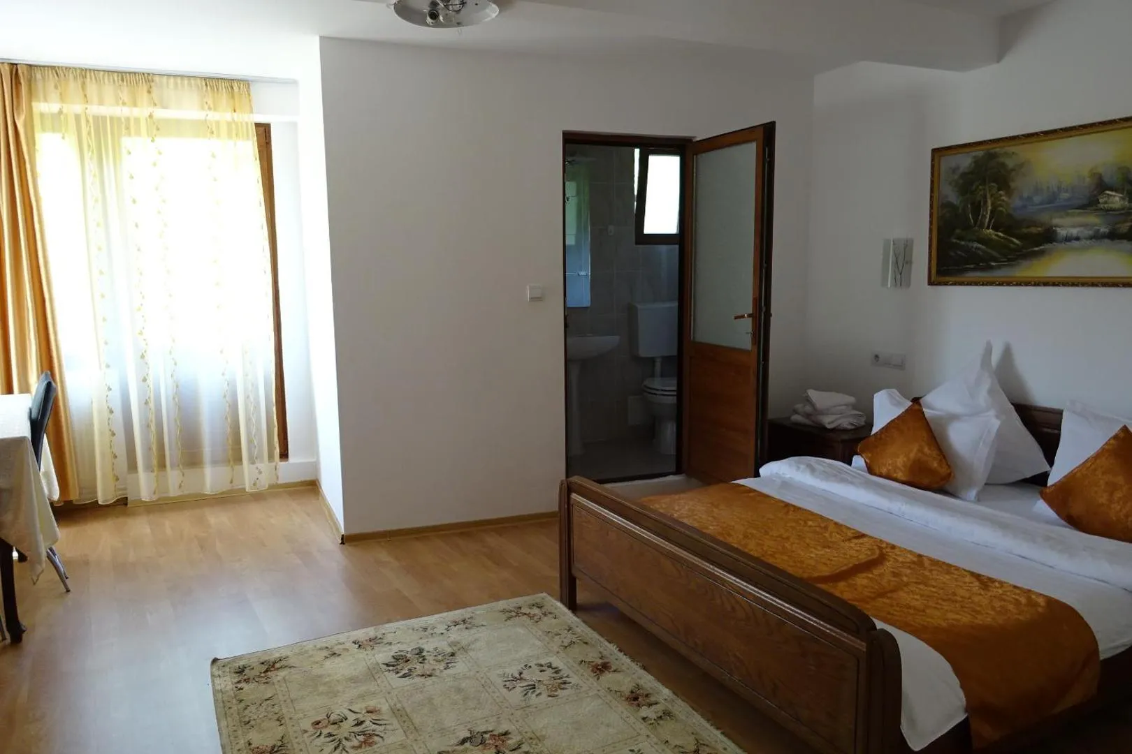 Apartament cu 2 camere și vedere la râu – fotografia 3